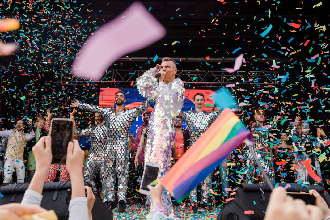 A performance during Reykjavík Pride 2022. Credit: Visit Reykjavík