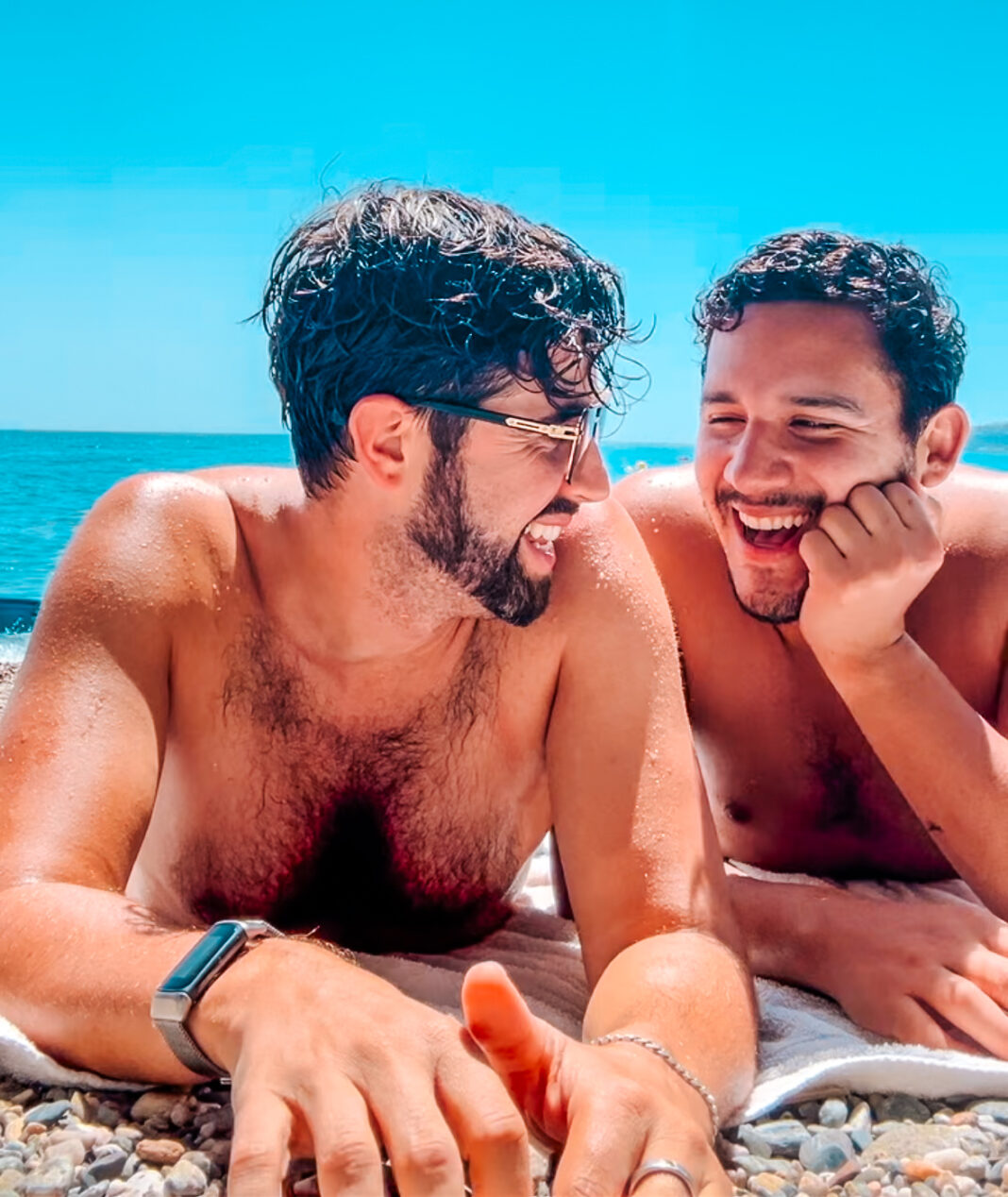 davey and omie travelingboyfriends