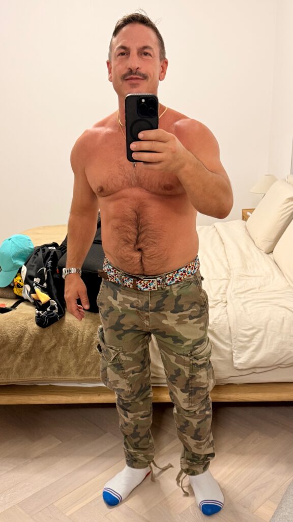 rubber duck artist Facundo Yebne