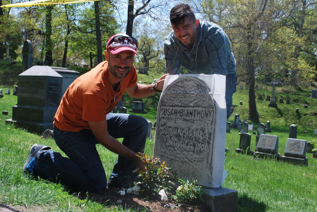 the gay rub steven reigns