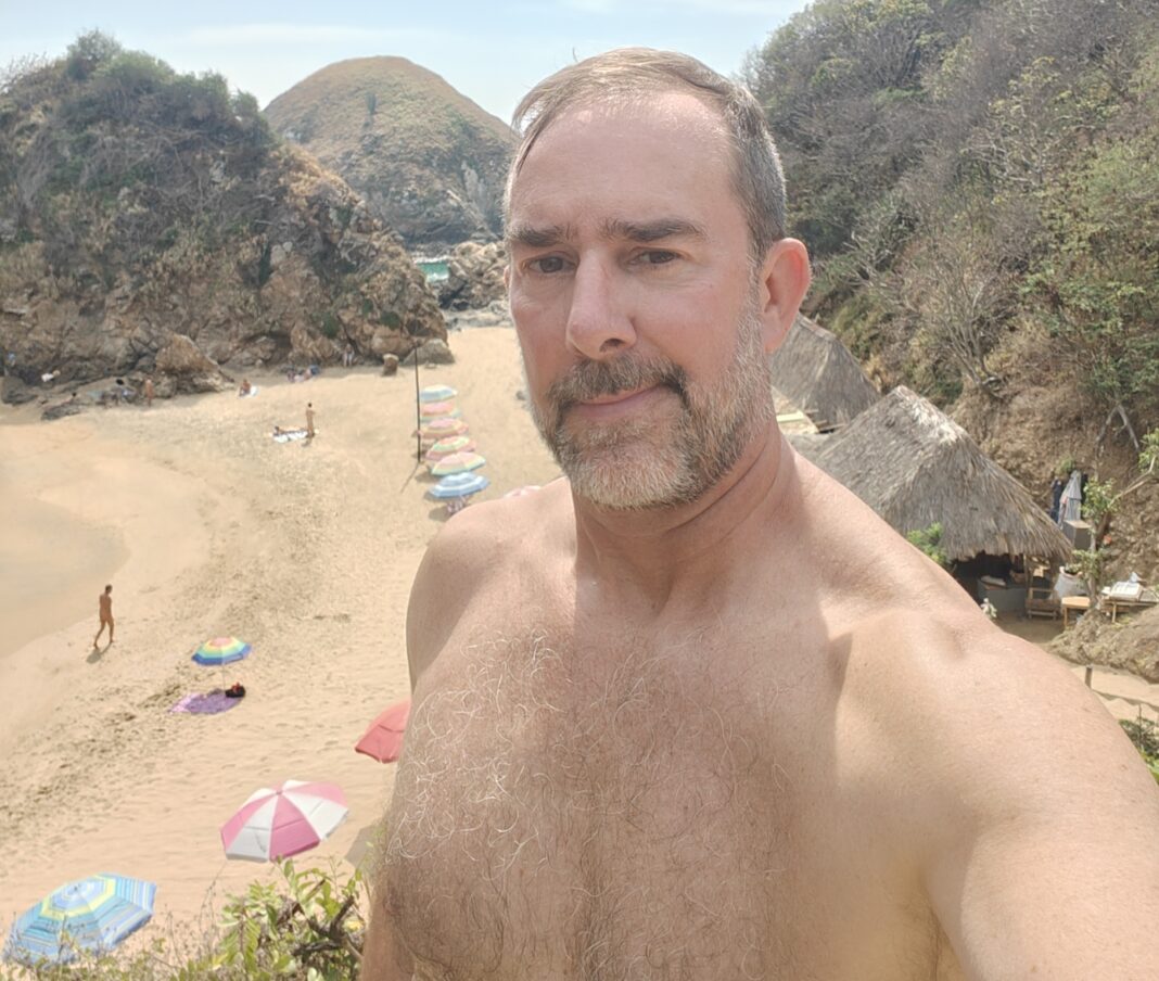 Zipolite nude beach