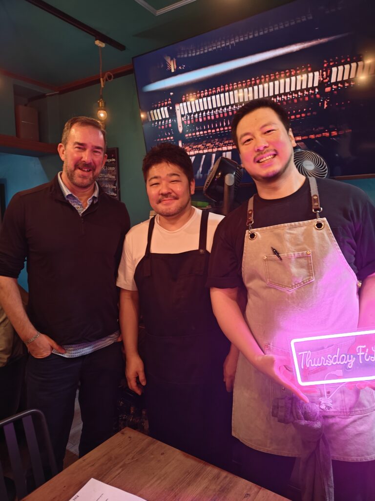 tokyo gay snack bars